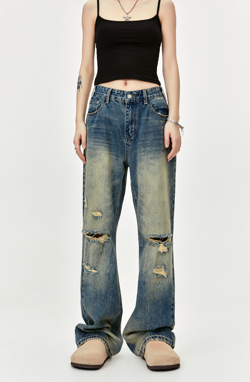 Distressed Kneecap Jeans