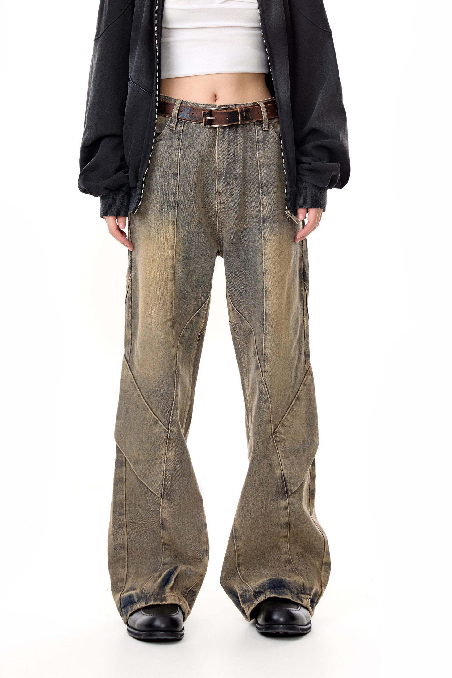 Distressed Amii Jeans